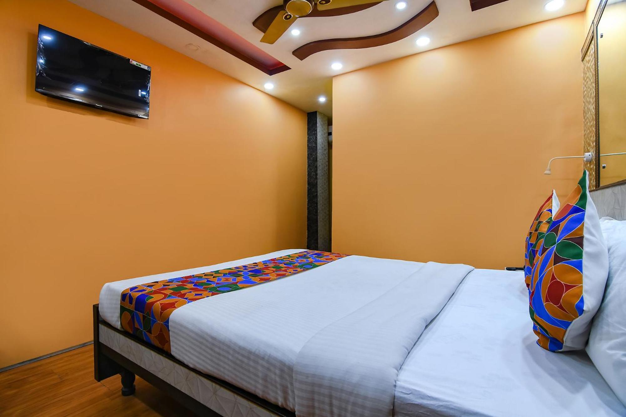 Fabexpress Wild Orchid - 800M From Medica Superspecialty Hospital Hotel Calcutá Exterior foto